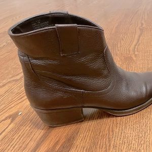 Dark brown leather booties. Kenneth Cole Reaction 7